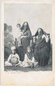 Arab Family, Port Said, Egypt - Early 1900's Postcard
