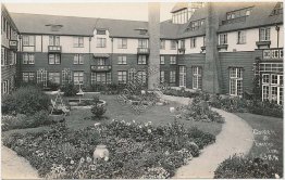 Garden at Eureka Inn, Eureka, CA California 1940's Real Photo RP Postcard