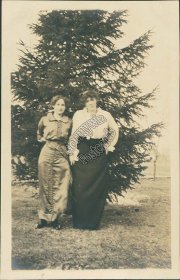 2 Women Posing in Front of Tree, Mt. Home, ID Idaho Early 1900's Photo
